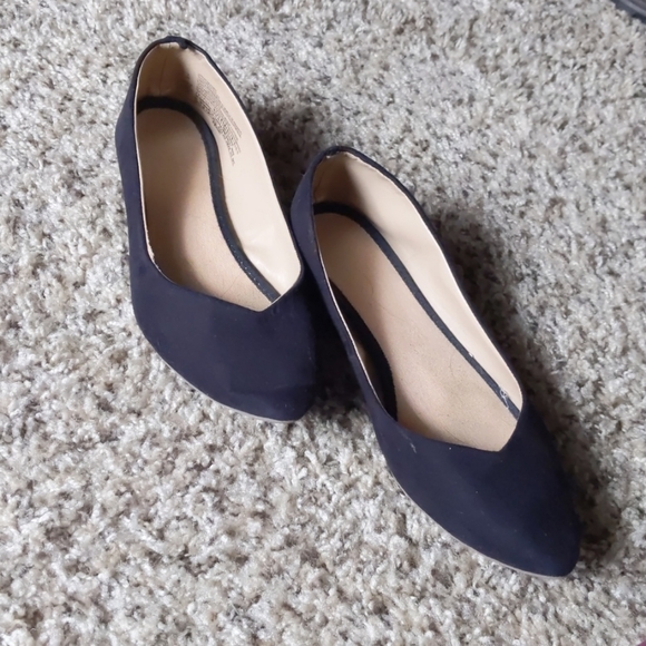 Flats - Picture 4 of 4